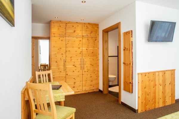 Privathotel Garni OLYMPIA (Sankt Jakob in Defereggen)